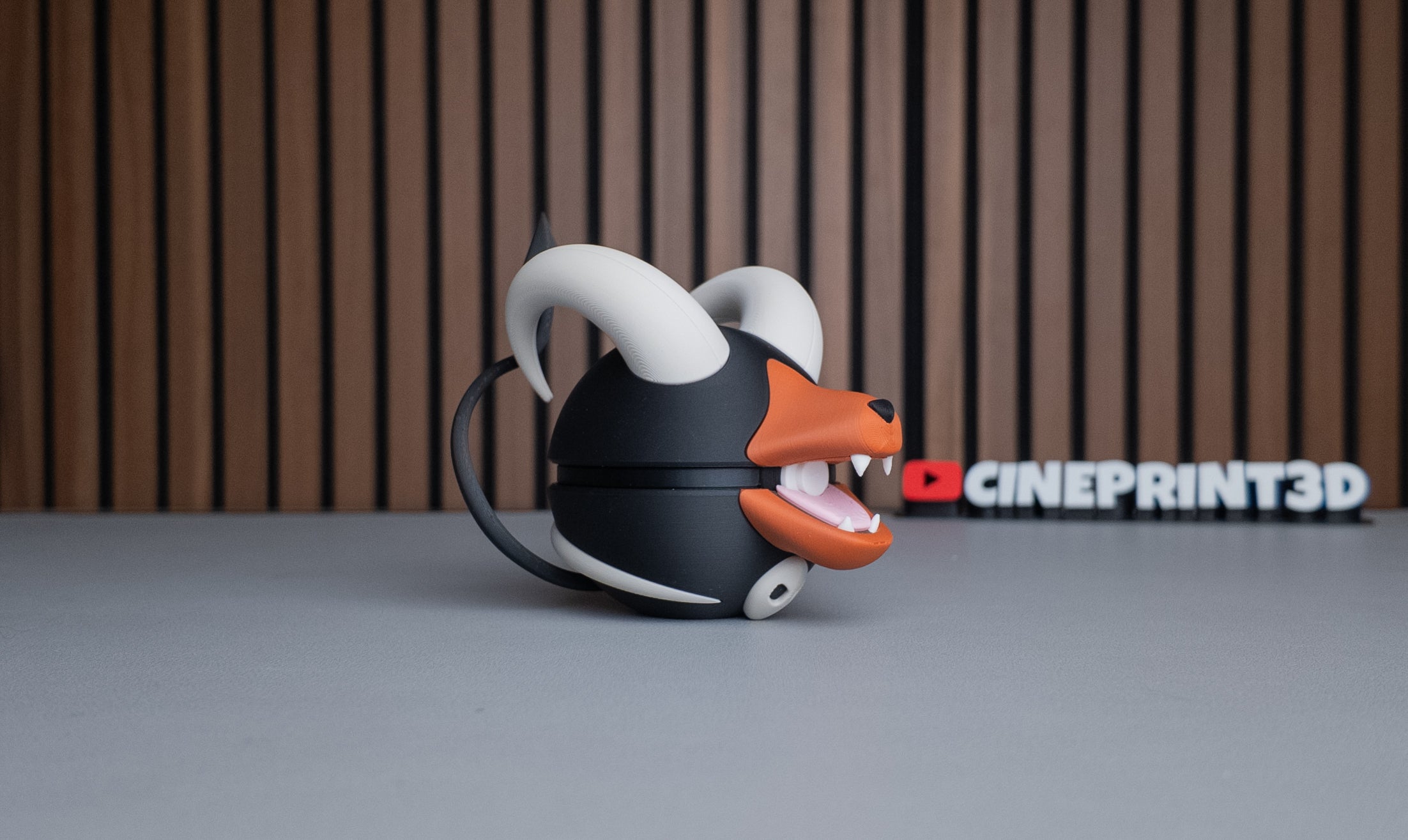 Houndoom Ball