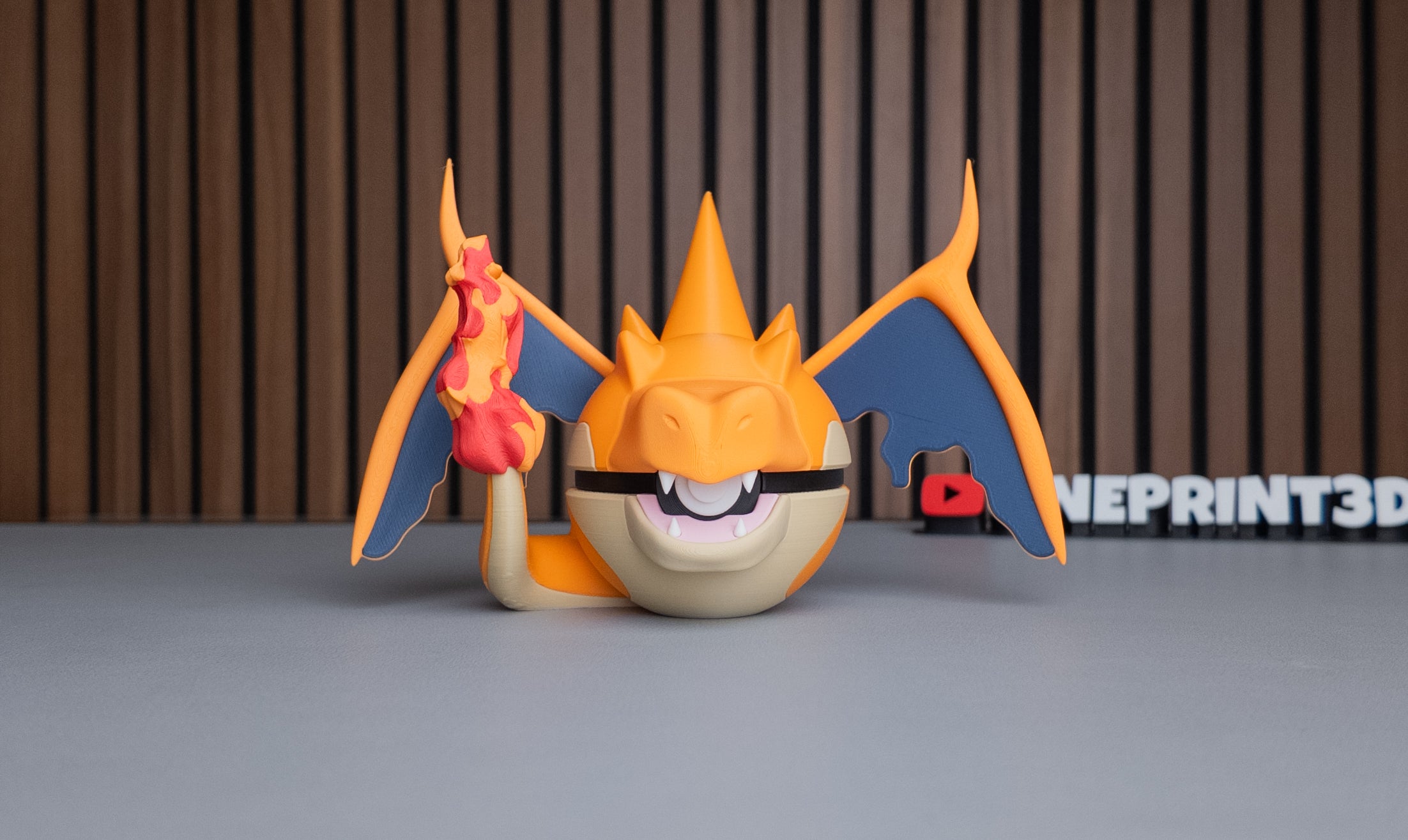 Mega Charizard Y Ball