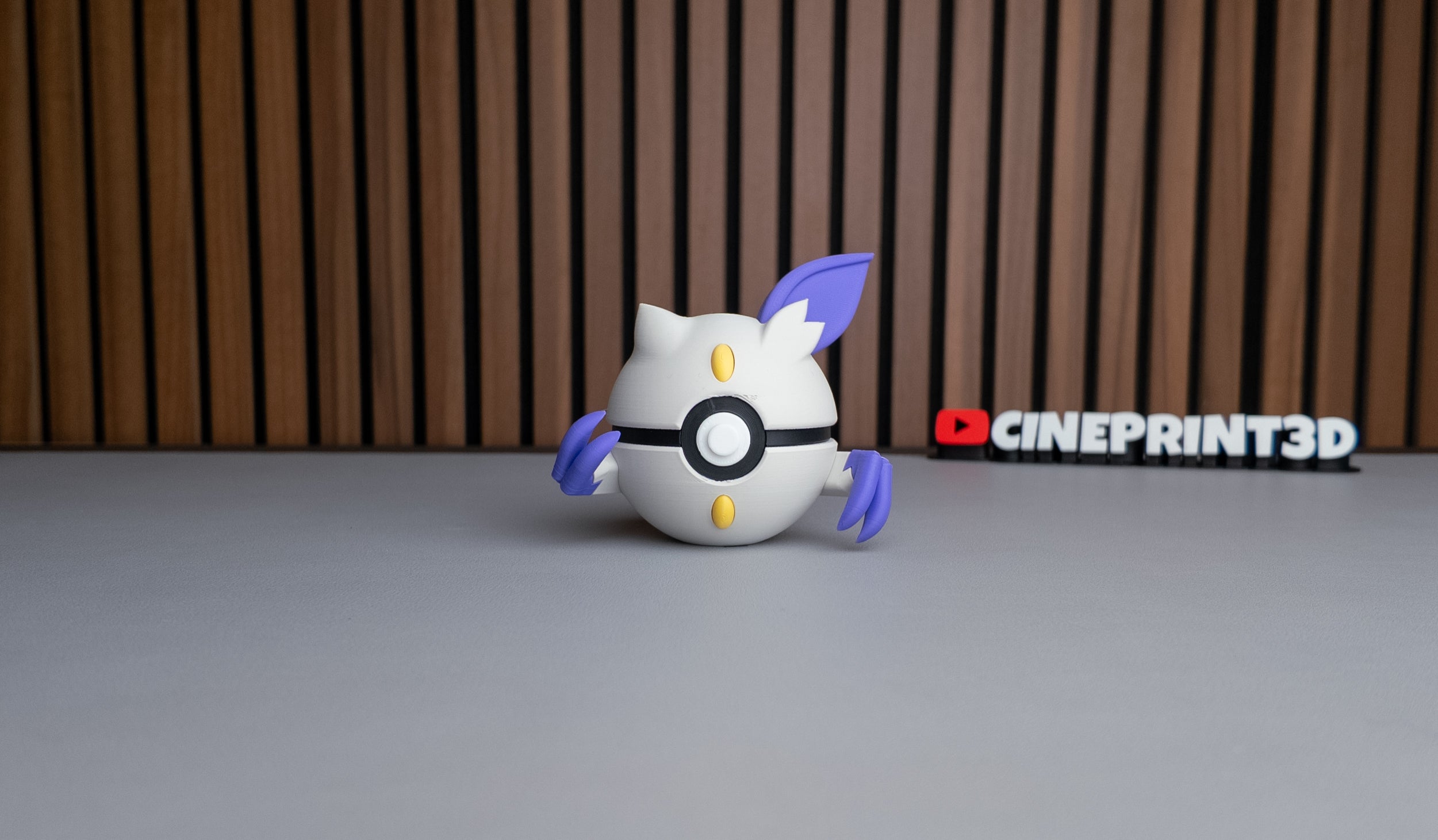 Hisuian Sneasel Ball